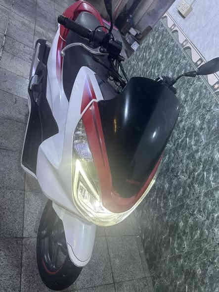 سعرع ٣٥ باسمي جديده جدا مرقمه بغداد Pcx     رقمي *********** جيل الثاني
