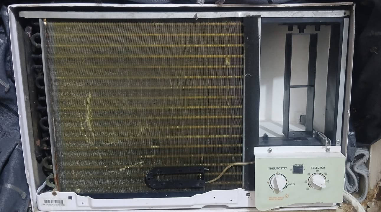 سلام عليكم عندي مكيف للبيع اسمه ديكو بطل تبريد ثلج وبي ضمان سعره 250 اتصل عليه وبخدمتك رقمي ***********
