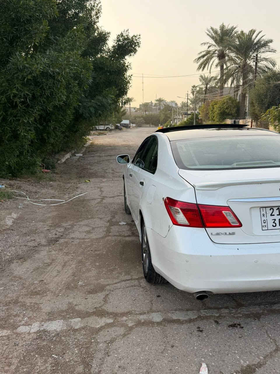 السلام عليكم
لكزز es350 ٢٠١١ كفاله من الكص والضربة السيارة جاهزة متومه سليمانيه بدون سنوية للبيع مكانها بغداد للتواصل 
***********
