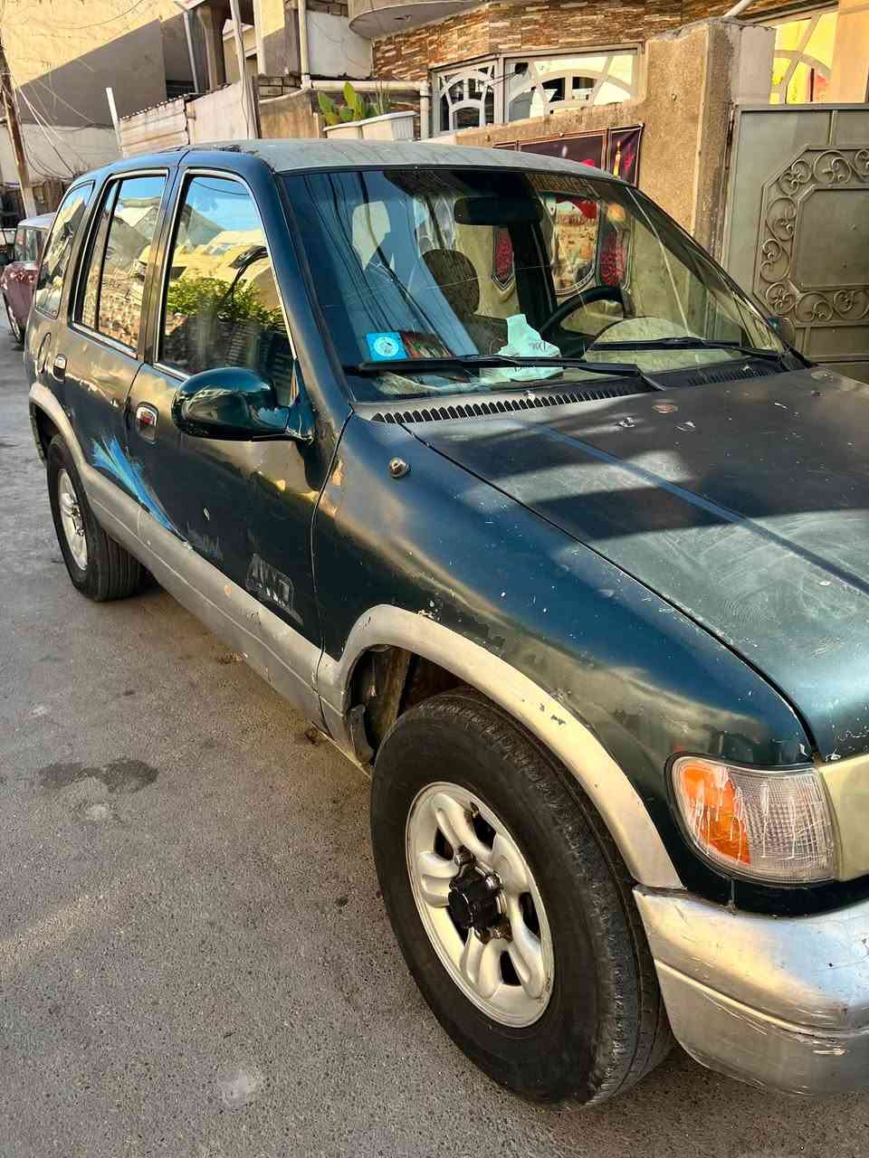 السلام عليكم. للبيع كيا سبورتج موديل 95 رقم بغداد كير عادي كهربائيات كلها شغاله تبريد شغال مكاني بغداد الجديده سعر 38 وبيها مجال.  

للاتصال رقم. *********** 

واتساب. ***********
