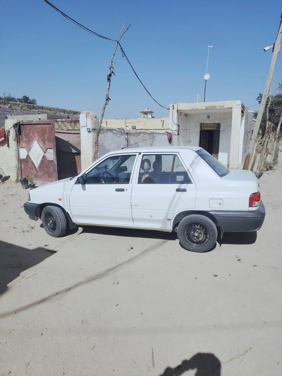 سايبه للبيع موديل 2024ماشيه 60كفاله عامه عدا هاذا البارد سعر 68وبيه مجال مكان خان نص شراي يتصل***********
