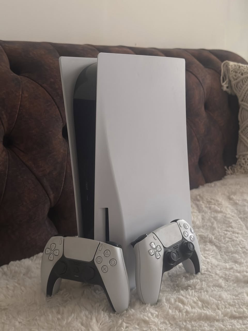 بلي 5 فات مستعمل للبيع
جهاز كلش نظيف وممفتوح
وياه يده اضافية

سعر 575


**إذا كنت صاحب هذا الإعلان وتريد حذفه لأي سبب، رجاءا أرسل رسالة إلى الدعم الفني**