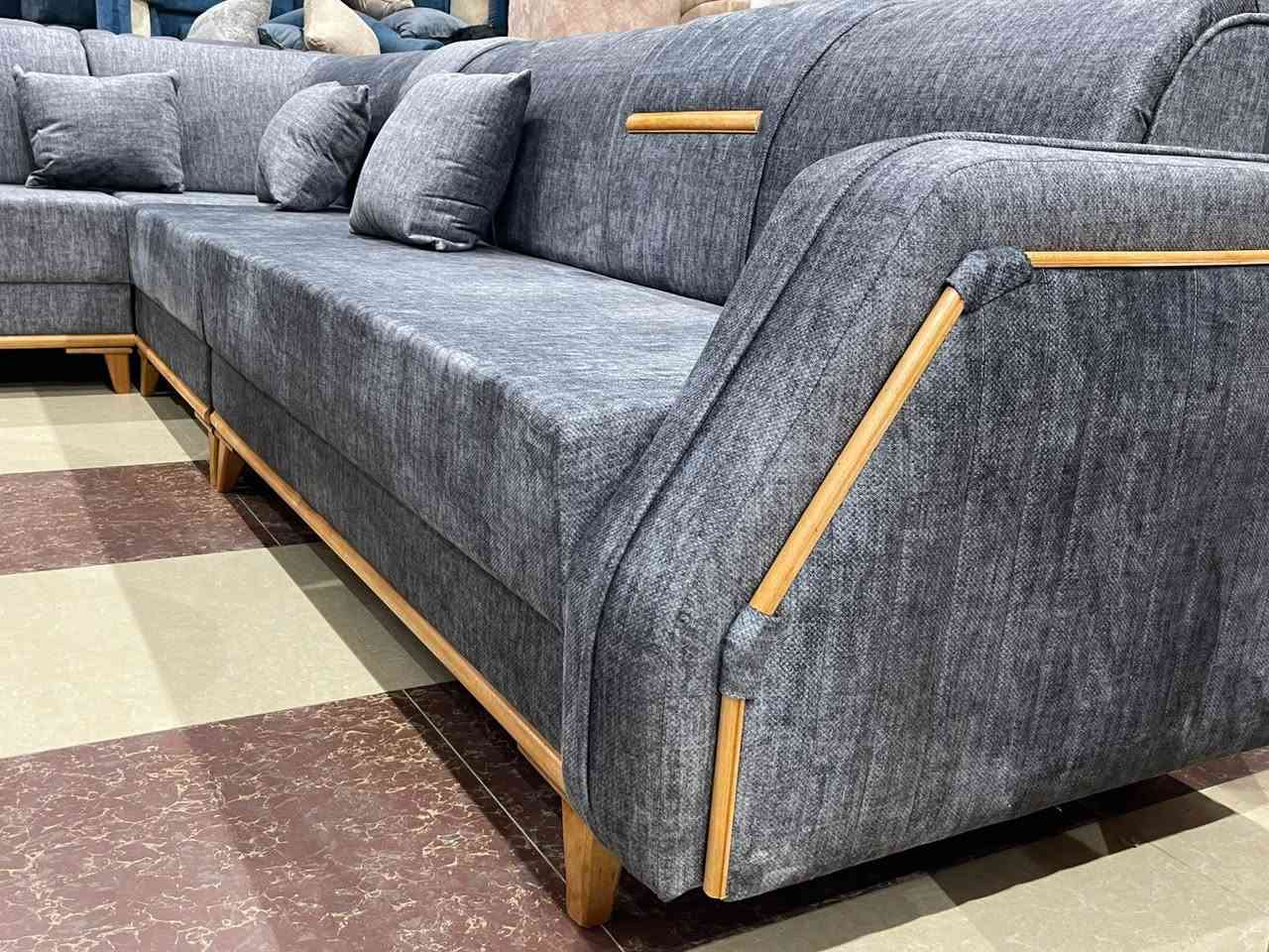 معرض صلاح  الدين للأثاث المنزلي للجمله والمفرد 
وصول ديوان عراقي شغل موصل احطاطه خشب بلوك 
سفنج 10 سنتين حقيقي قماش شامو مبطن ثقيل 
نيكل خشب زان رجل خشب زان اصلي ضمان. 5سنه
#زورونا_تجدون_مايسركم
***********
العنوان تكريت الزهور مقابل كليه تربيه البنآت مجاور تانكي المآء قرب غصن الزيتون
