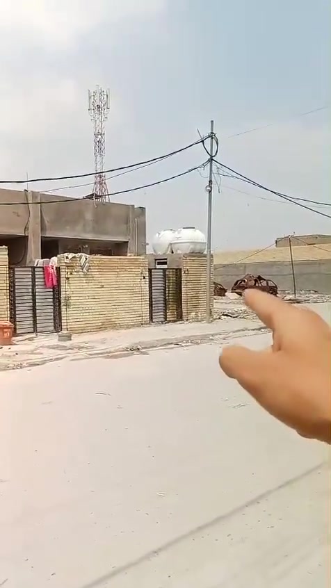بيت للبيع الموقع حي طارق القديم خلف ابو اكرم الكصاب المساحه 220 متر بناء نضيف على شارع ال15 والتفاصيل كلها في الفيديو الشراي يتصل على هذا الرقم ***********

