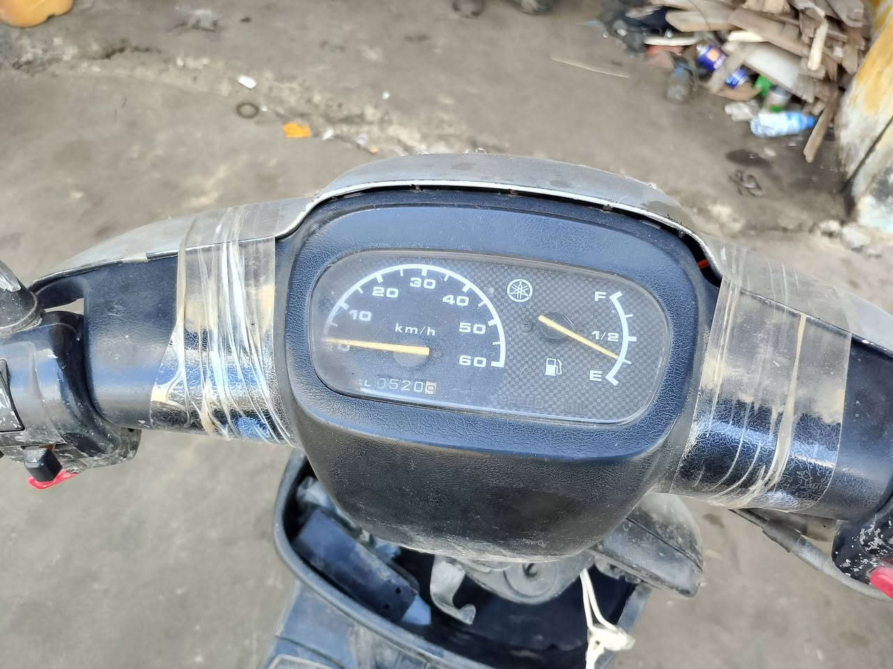 ماطور بوتين للبيع دبل سكريتر قفل اكسن سعرو مناسب مستعجل على بيعتو عنوان حي البكر قرب  جامع البديع لتواصل ***********
