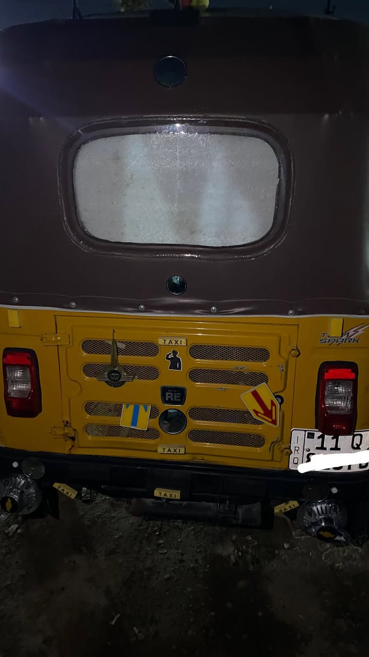 سلام عليكم تكتك 2019
رقم وسنويه بغداد بأسمي مداور ثاني يوم تكتك مكينه وكير خير من الله تكتك تاخذها كبل للشارع ما بيها اي نقوصات كهربائيات كلها شغاله وكلشي بيها شغال 
مكاني بغداد الدوره 
متواجد فقط واتس 
*********** 
سعر خاص
