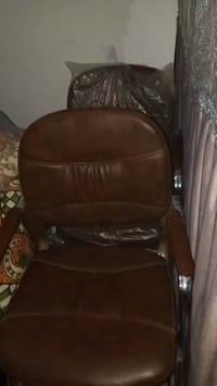 كرسي مكتبي • عدد ٣ • قابل تفاوض