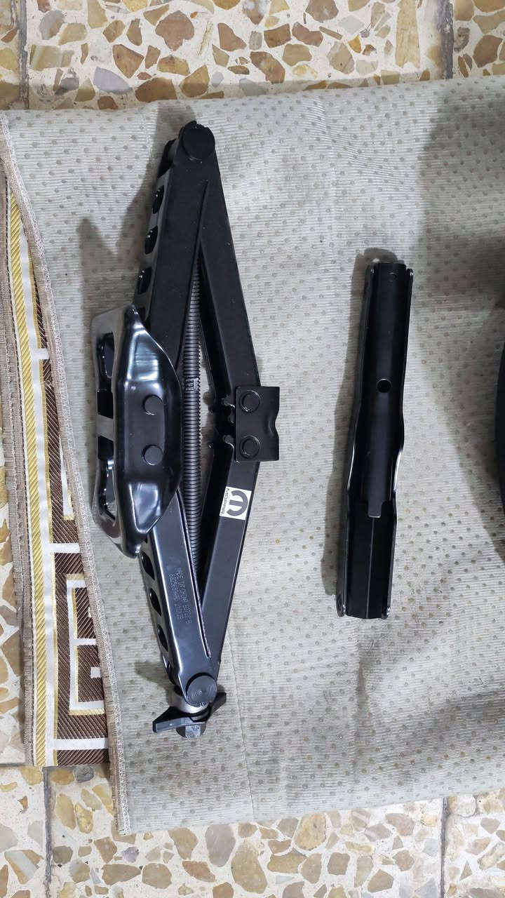 للبيع جديد السعر اتصل وسهله ***********
