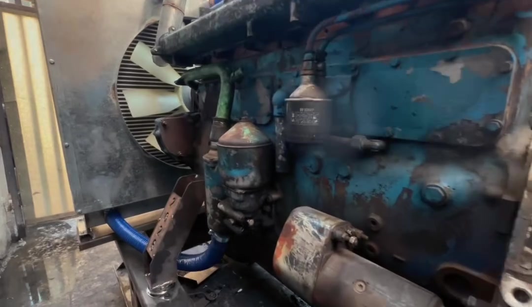 سكانيا113 بم88محرك جديد اوربي 
توليد 300 KVA جاهزة ضمان حمل
للاستفسار***********هيثم التميمي
