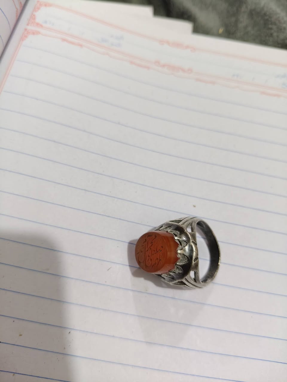 ابيع شلع قطعة وحدة ما ابيع
السعر 200 العنوان بغداد منطقة حي البساتين المدخل الأول 
***********
