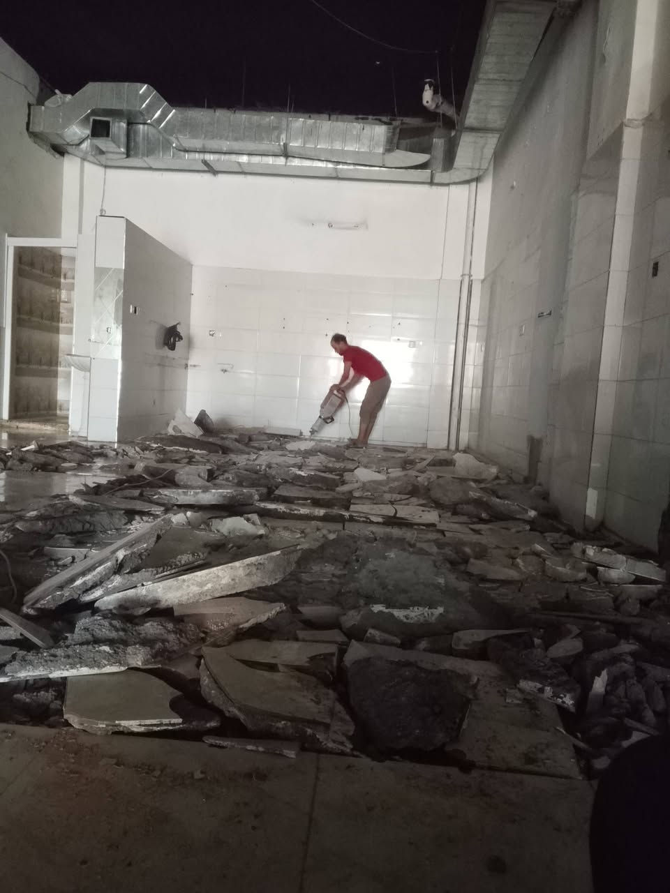 سلام عليكم  / يوجد كادر عمل جاهز  تصعيد مواد  / تنضيف بيوت  / تفليش  / تكشيط  / دفن نهري  / شقلنه ليل ونهار  / وماعليك بكلشي تاخذ شقل جاهز مني  / ومعداتنه جاهز وسياره تجيك للبيت ماعليك بس تصال على رقم/  ، ***********
