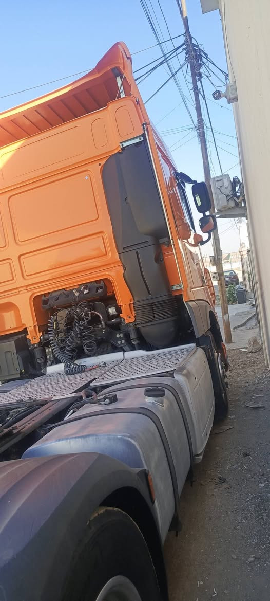 سلام عليكم ورحمه الله
للبيع تريله داف لون برتقالي موديل2015 حجم 460 فول مواصفات اناره ترحيب سويج قفل مركزي كونترول برده 9حساسات رادار امامي هيتر تبريد تدفئه كير محرك كله بشرط تجيب 10 فيتر وياك وتفحص فقط ريتايدر مابي عربانه فلات تك تاير  خشب نضيفه تايرات راس وعربانه كله جديد جوبلسات جدد صار 3 ايام مرقمها سياره احلى من الصور بهواي ماناقصها برغي واحد سنويه باسمي تجي تشغل وتطلع للشغل كبل ربع دينار مابيها مصرف سعر 290 وبي مجال للشراي عنوان كركوك *********** (مااتعامل بل تلفون تجي تشوفها وبخدمتك اني)
