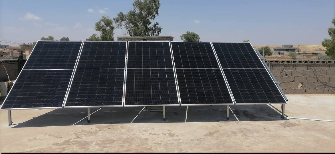 تم نصب منظومة طاقة شمسية في القيارة وادي الصفى ⚡🔋🔌💡
نهارا 10 امبير
ليلا 20 امبير/ساعة
انفيرتر 6 كيلو فلستي
بطارية 5 كيلو فلستي ليثيوم 
الواح 630 W
حديد مغلون 4×4 سمك 2 ملم حقيقي
سيركت حماية متكامل ويشمل قاطع DC للالواح مع فيوز حماية وقاطع حماية DC للبطارية مع جوزات حماية
اسلاك DC 4 ملم
للاستفسار الاتصال على الارقام 
***********
***********
مصطفى العنزي
