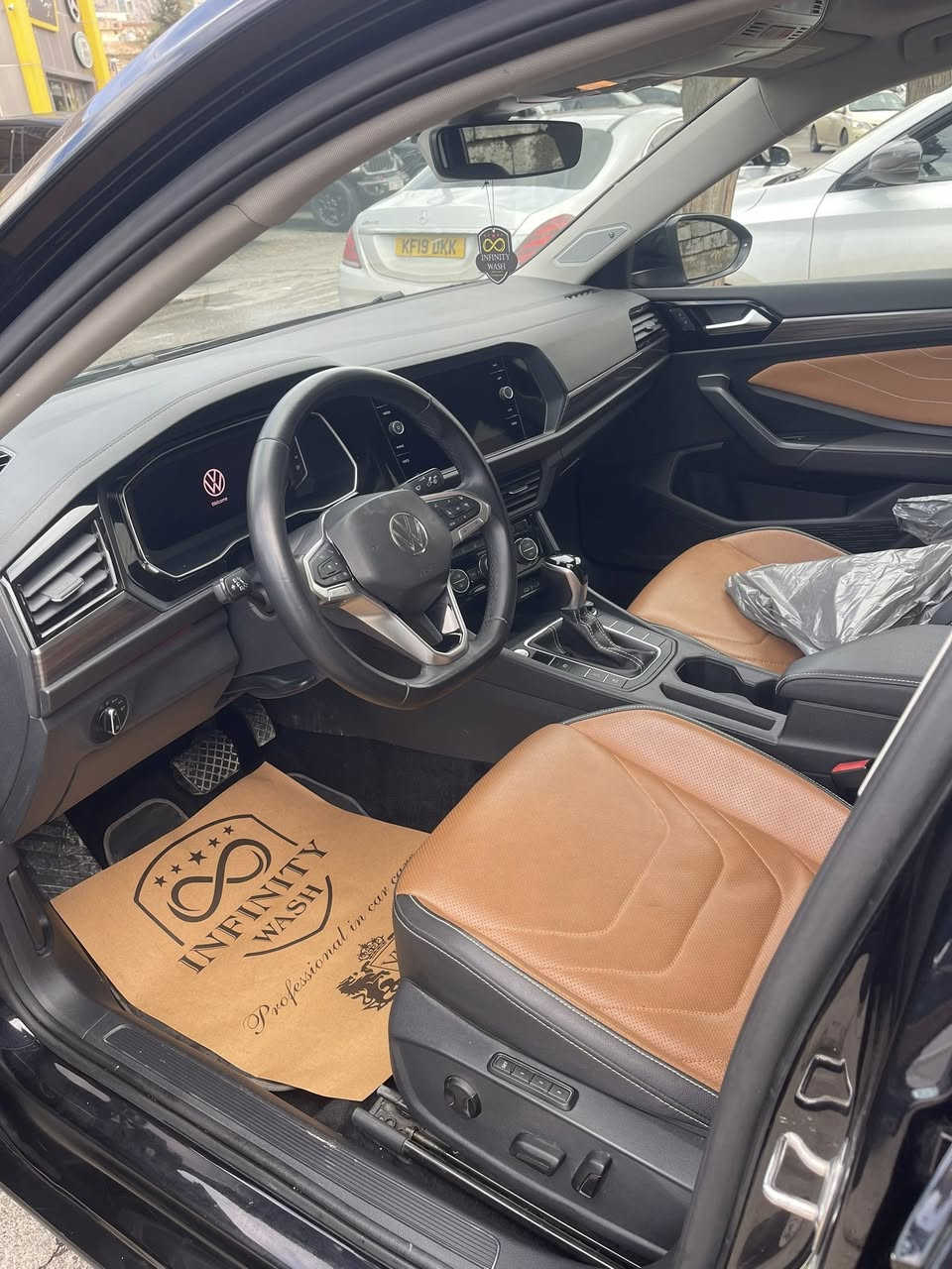 VOLKSWAGEN JETTA SEL PREMIUM ✅ 
نزل سعر 188$🔥

عربى/کوردی
فولكسفاغن
جيتا, SEL, 2024
عدد الأميال : 29000 هه زار
ضرر: قطعطين ونوس
سلندر: 4 سلندر
محرک: 1.5T
السعر / 188$🔥 مناسب 
الكاميرا الخلفية - سقف بانورامي - التحكم على المنحدرات - بصمة - شاشة - نظام فرملة الطوارئ - 8 وسادة هوائية - مصابيح زينون الأمامية - أبل كاربلاي

📍العنوان: السليمانية 

📱***********

*****
‎ڤۆڵکسواگن
جێتا, SEL, 2024
ماوەی ڕۆیشتن : 29000هه زار
بۆیاغ: 2 پارچەونيو
پستۆن: 4 پستۆن
بزوێنەر: 1.5T
 نرخ / 188$🔥 هەرزان  
کامێرای دواوە - پانۆراما - ڕاگری نشێوی - بەسمە - شاشە - یاریدەدەری برێک لە کاتی فریاکەوتن - 8 پەرەشووت - لایتی پێشەوەی زینۆن - ئەپڵ کارپلەی

Rear Camera - Panoramic Roof - Hill Holder - Keyless Entry - Screen - Emergency Brake Assist - 8 Airbags - Xenon Headlights - Apple Carplay

📍  ناونیشان:  سليمانى
