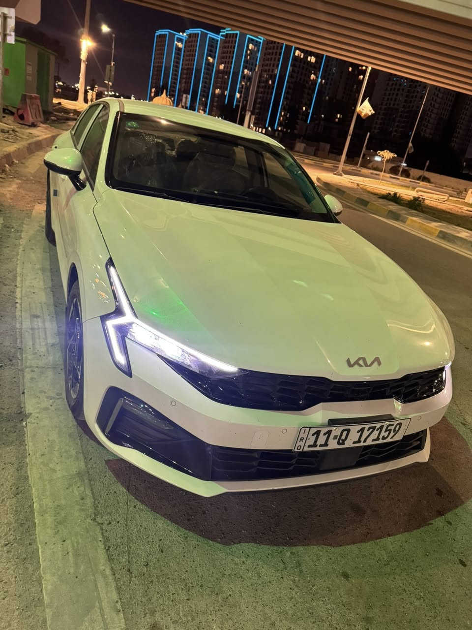 سلام عليكم k5
موديل 24 خليجي مكفوله 
ماشيه 8 آلاف 
اب اسمي سياره 
بصمه تشغيل عن بعد 
كرسي كهرباء 
شاشه متصله 
حساس امامي خلفي 
صاج 
قطعتين تبريد 
محرك 2500 
4 انضمه قياده 
تبريد لمس 
باقي مواصفات معروفه 
العنوان بغداد الدوره المهديه الثانيه 
هاتف ***********
السعر 223$بيها مجال
