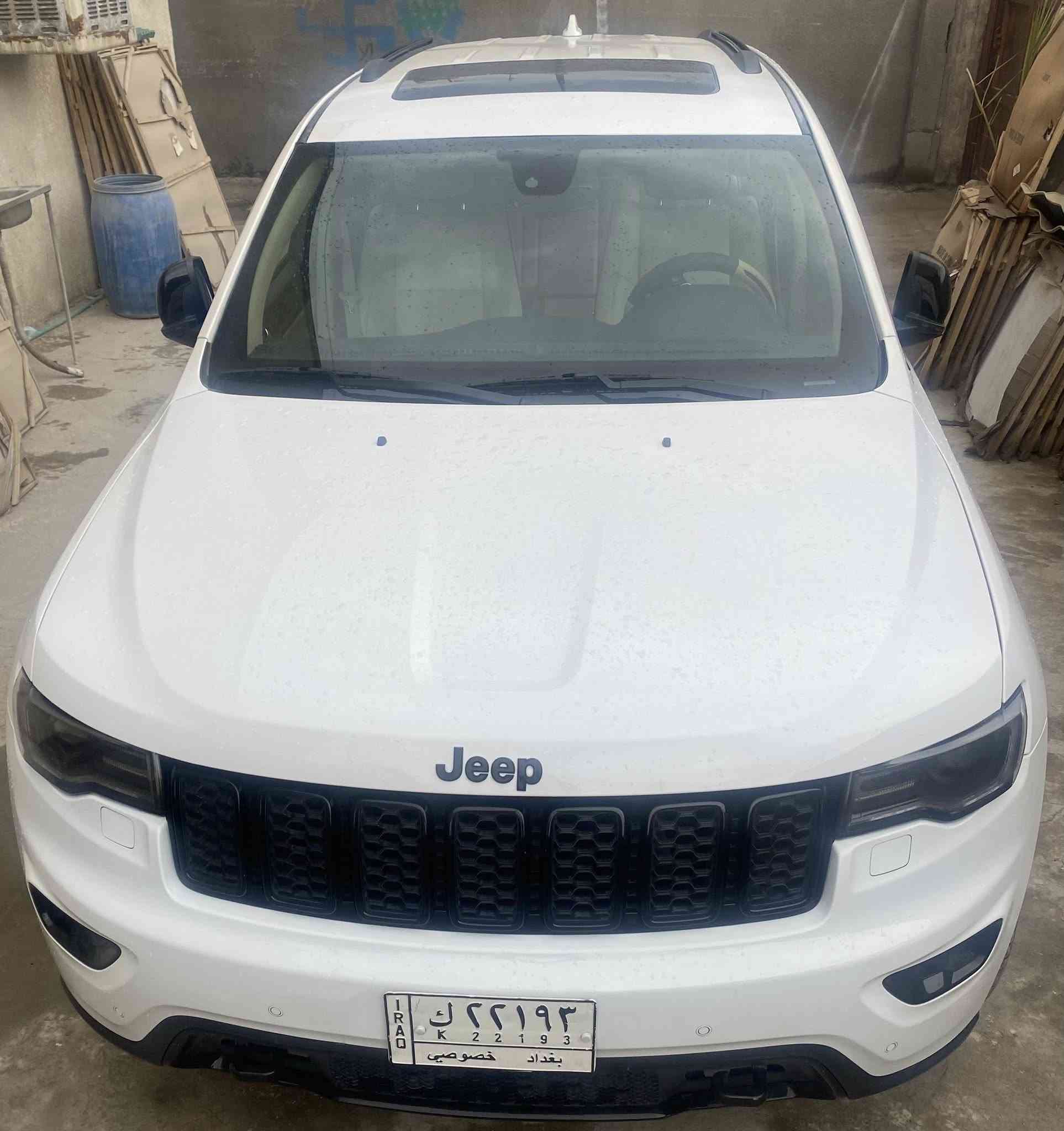 جيب كراند شيروكي فئة بلاك توب 2019 خليجي بغداد وكاله ليث العبيدي                              حجم    المحرك 3600                                           السياره مكفوله كفاله عامه من التبديل والصبغ والبارد.      
حساس امامي وخلفي
توقف ذاتي
شاشه كبيره
تحكم ستيرن
كامره خلفيه متحركه
نقطه عمياء 
فتحة سقف
طقم تاير جديد
الكراسي الاماميه كهرباء
أرضيات السياره (الدوسات)غير مستعمله
السياره بيها الكثير من المواصفات والسياره نظيفه جدا
مكان السياره بغداد الكاظميه
للاستفسار الاتصال على الرقم *********** الرقم يحتوي واتساب
