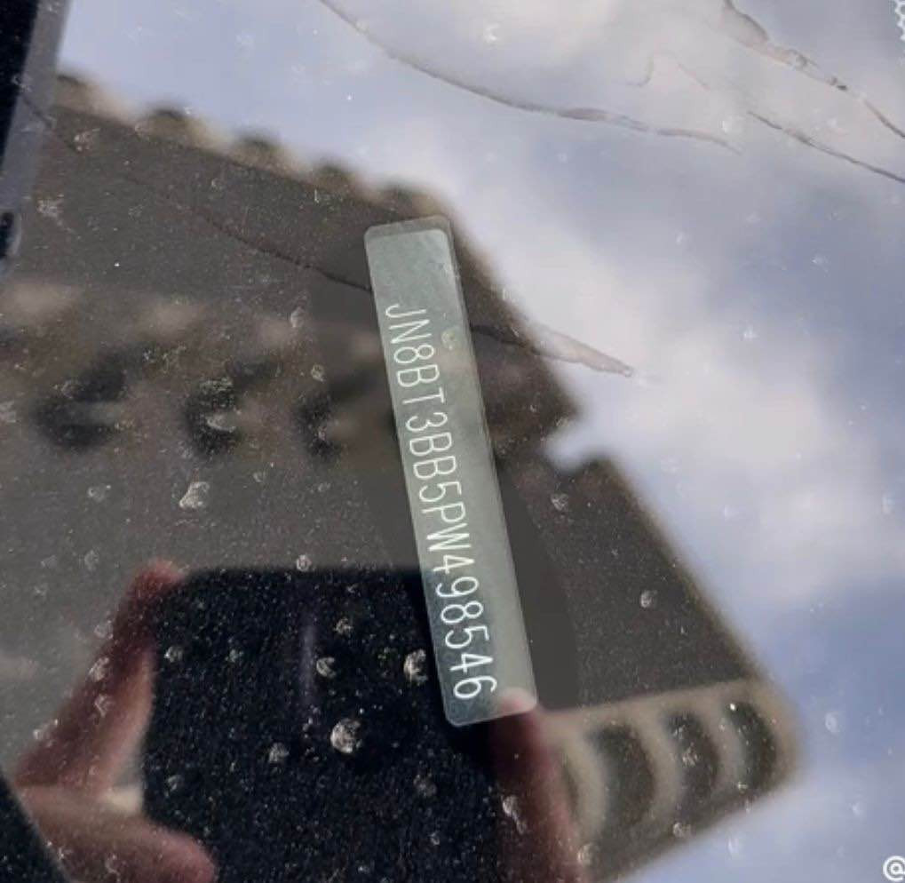 نيسان روگ ٢٠٢٣ مواسةفات sv دةبل اكسل ٢ پارچةي بؤياغة چاملغ و بؤنيت ايرباگ سوكان و شان سيستةمة ٢٨ هةزار مايل روشتوة   (***********) واتس ئاپ (***********) ١٤٥ و معامةلة أربيل, العراق
