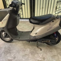 ماطور بزون للبيع السعر 130 الف وبي مجال شغال كامل وكهربائيات كله شغالة...