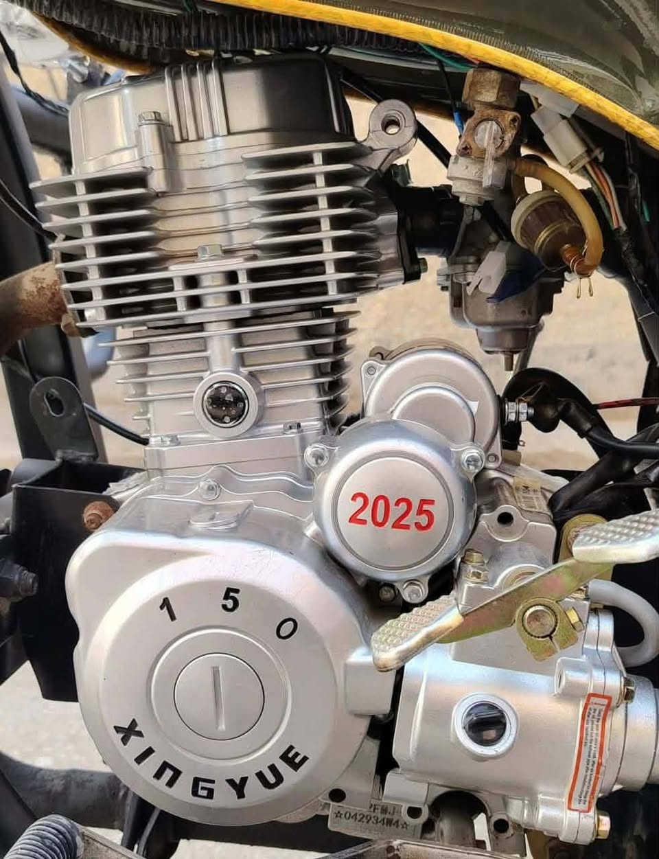 السلام عليكم جمره موديل 18 داخله بل 19 ستوته جديده محرك جديد كير بوكس جيس ضفيره كهربائيات بل كارتون تخم تاير مال جناي السعر 2 وبها مجال ***********
