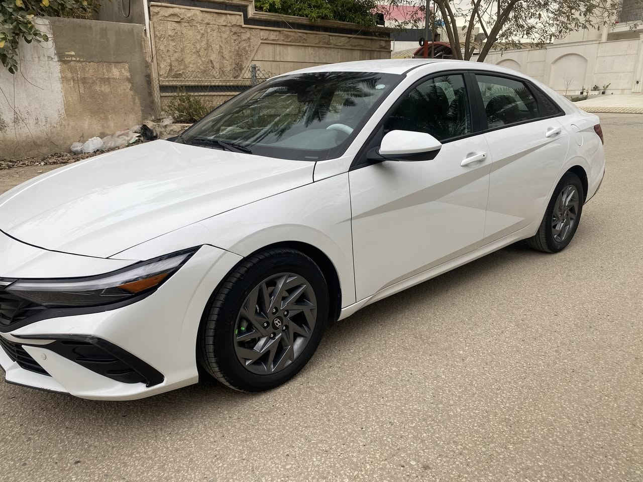 السلام عليكم هونداي النترا موديل 2024 ماشيه 38 الف دخول جديد حادث كما موضح بلصورة ليبل واحد صبغ بنيد وخشوم الجاملغات بارد ارباك استيرن
المواصفات
بصمه + تشغيل عن بعد
داخل رصاصي 
شاشات دجتل 
صندوك ذكي
انارة داخل جميع الالوان 
رادار امامي وخلفي وجانبي
تحديد مسار+ تحديد سرعه
والمزيد من الاضافات 
بدون رقم فص مؤقت بيع فقط بدون مراوس مكاني بابل
للاستفسار 
***********
