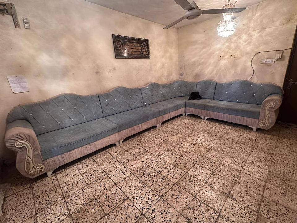 أغراض منزلية نظيفة جداً للبيع - المكان: ديالى (7 نيسان)
بسبب التجديد، متوفر الأغراض التالية بأسعار مناسبة:
1. ديوان (قنفة): بحالة ممتازة جداً.
• السعر: 175 ألف دينار.
2. غسالة ملابس: شغالة وما بيها أي نقص.
• السعر: 125 ألف دينار.
3. غرفة نوم: نظيفة وشغالة.
• السعر: 250 ألف (قفل - نهايتها).
الموقع: ديالى - منطقة 7 نيسان.
للتواصل والاستفسار (اتصال أو واتساب):
📞 ***********
