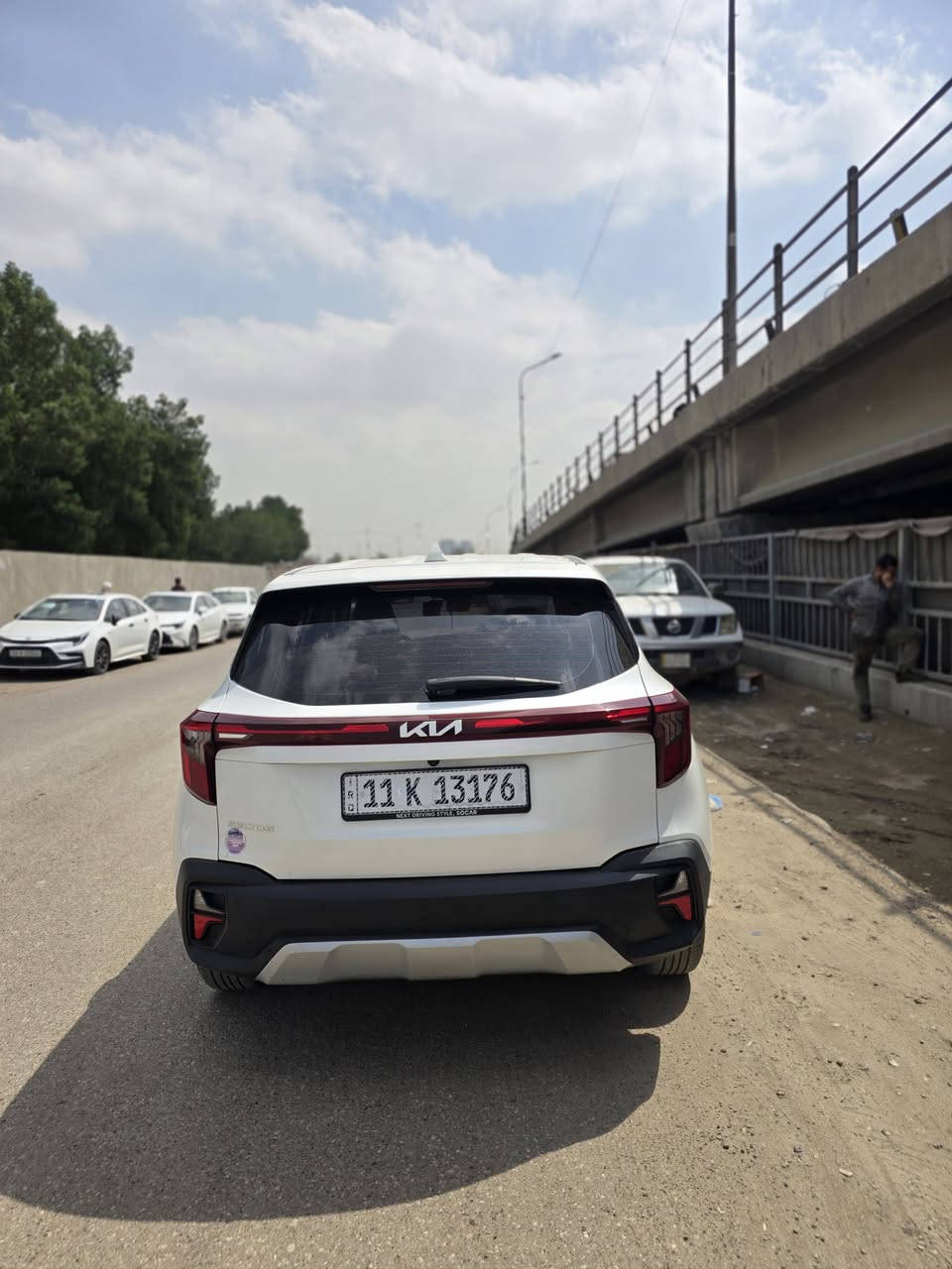 كيا سيلتوس  موديل 24 حادثها قطعتين بنيد وجاملق نفس لون مبدل 
مواصفاتها فول عده فتحه  

مكينة 1600 تيربو 

بصمه 

رادارات جانبي وخلفي وامامي 

لدات واشابر بالمري 

اطفاء ذاتي وتشغيل عن بعد  

تو كلر قماره بيضه 

وباقي المواصفات 

***********

 بغداد باب معضم   معروضه 142$
