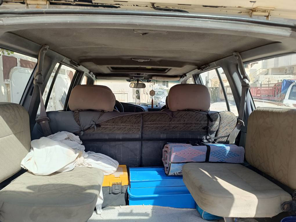 سه ره تا بە ناوی خوای گە ورە ئە م سە یارە بۆ فرۆشتن سانگ یونک مودێل 1999 گێڕو مە کینە ی بە طه vvTدوو نيوو ته بريد ته تفى ره قه م اربيل به شه رتي ته حويل سعر 42 مە جالێکی برایانە
 . ژ. م. *********** كالار, السليمانية
