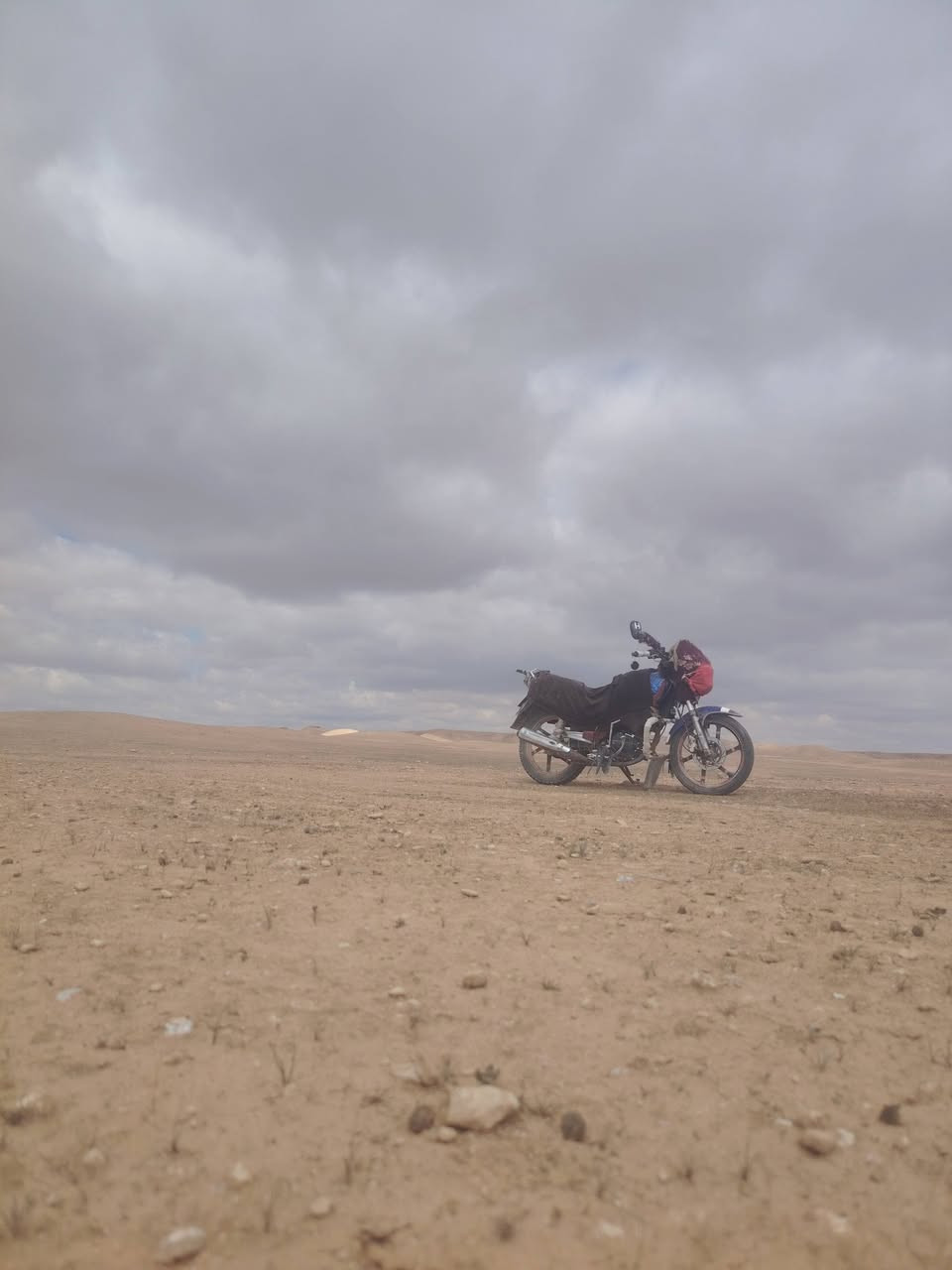 سايم 17 للبيع السعر 700 ما بيها مجال ***********
