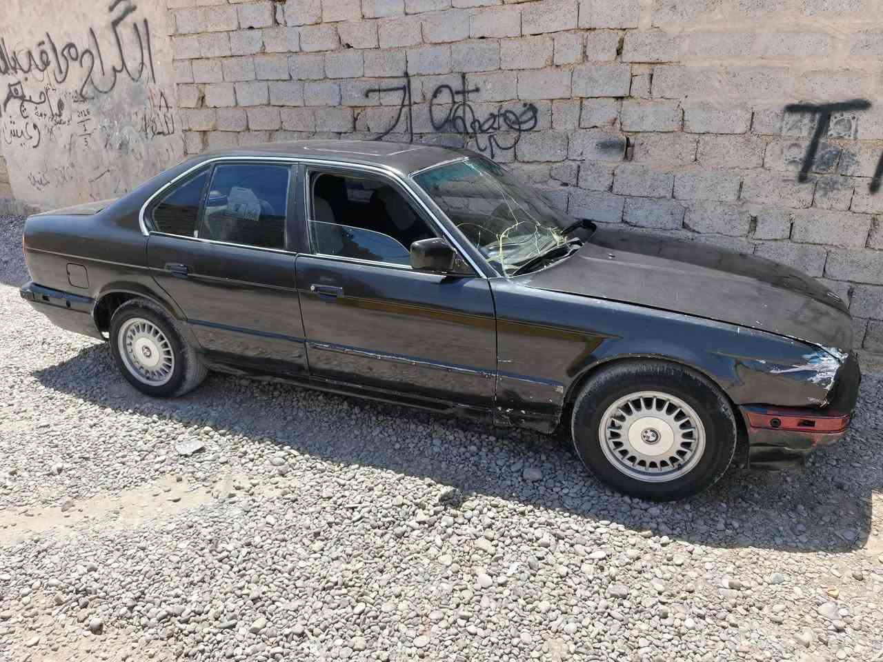 السلام عليكم بي ام حجم 525
محرك فل كير عادي محرك شرط لا تنقيص ولا بخار
صدر جديد تبريد شغال تايرات جديد السعر 30وبيها مجال فقط بيع ***********
