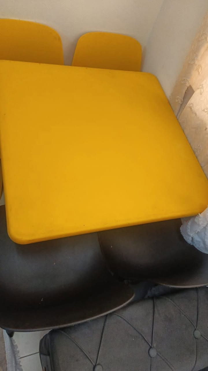 ميز طعام مع 4 كراسي نظيف جداً سعره مناسب الاستفسار خاص


**إذا كنت صاحب هذا الإعلان وتريد حذفه لأي سبب، رجاءا أرسل رسالة إلى الدعم الفني**