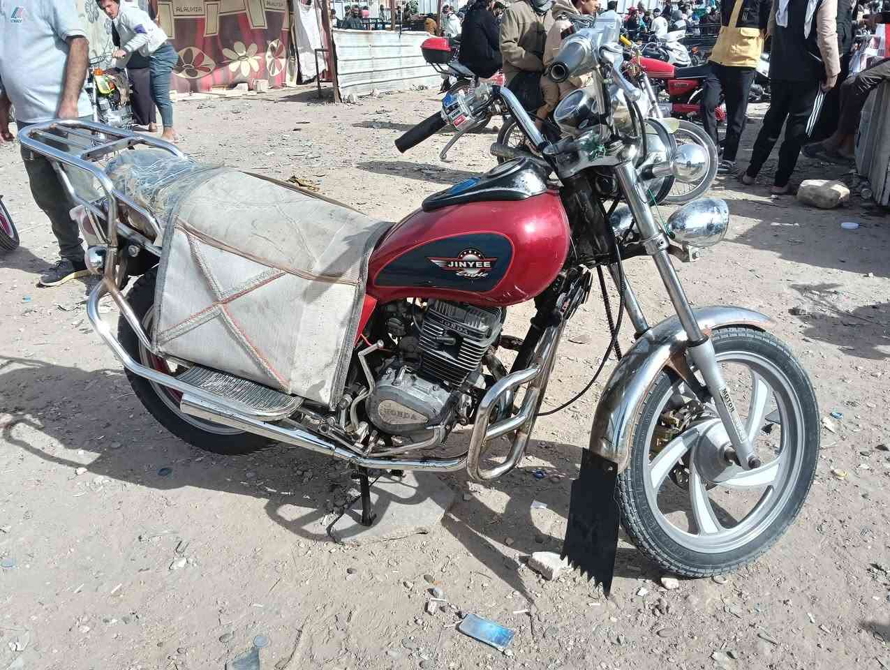 سلام عليكم شباب دراجه جونده لبيع مديل 19وراق صولي شاصي مكفول سعر خاص وشراي يدلل  ***********
