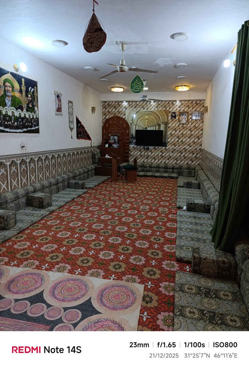 بيت للبيع مساحة 200 /م في الفتاحية شارع مركز شرطة الفتاحية السايديين فرع صالون صفاء طابقين الطابق الاول غرفتين نوم صالة كبيرة حمام داخلي مطبخ استقبال كبيرة صحيات خارجية الطابق الثاني غرفة +صالة +مطبخ +صحيات للاستفسار اكثر اتصل على الرقم ***********
