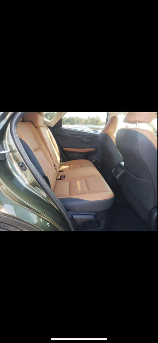 السلام عليكم
لكزز nx300 اعلا مواصفات موديل ٢٠٢١ باسمي شخصيا بدون ايرباك ضرر بسيط مكاني حلة
***********
