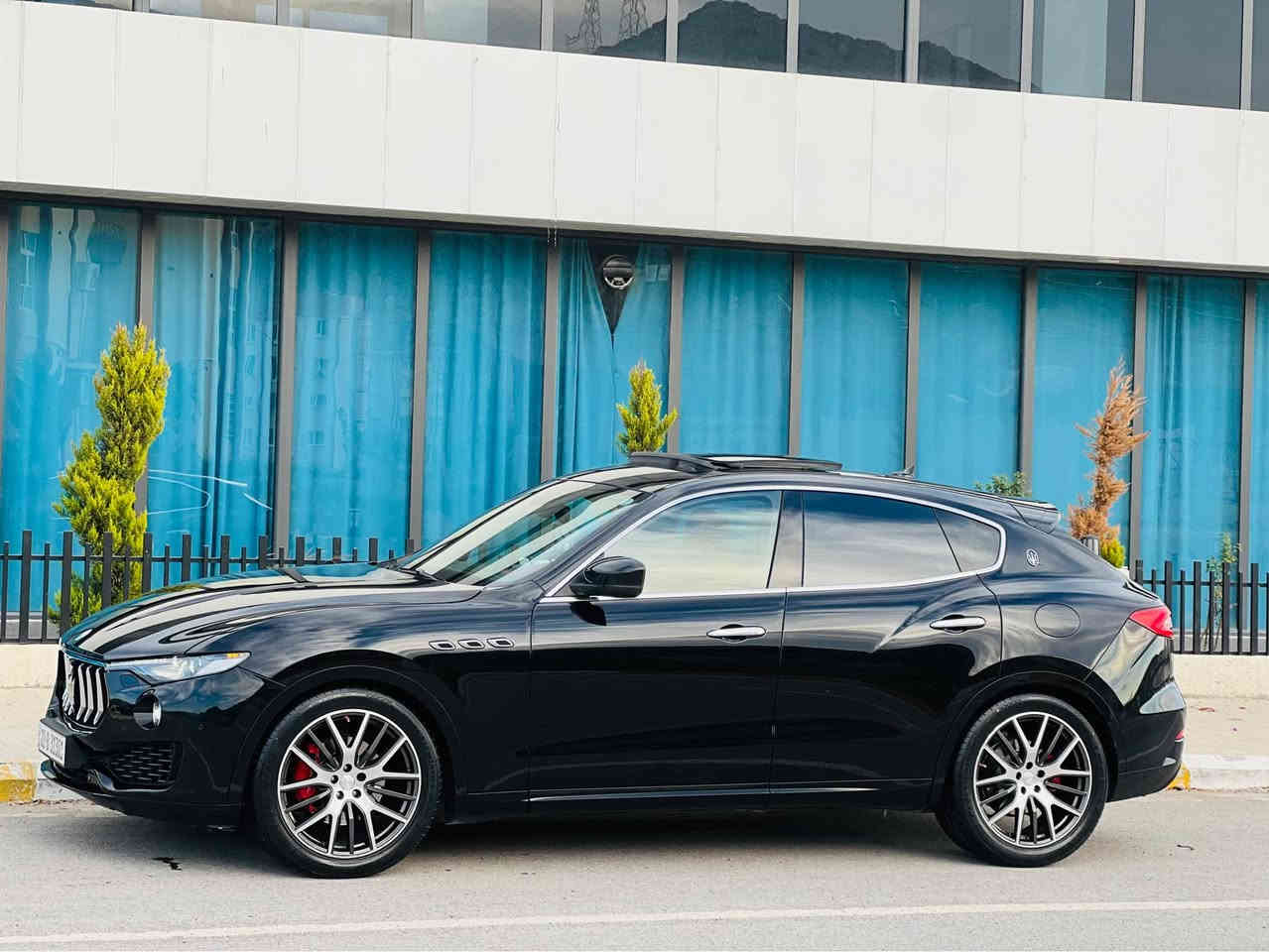 مازاراتی لیفانتی مۆدیل٢٠١٧ قەپات مواسەفات پانۆراما راداری هەر چوارلای پینج کامیرا سیستەمی سەماعەی هەرمان کاردۆ سەوتی گزۆز دوگمەیە بیلاد کوشن جلد ساردو گەرم سندق کارەبای ناو سورو رەش لایتی لەگەل سوکان دەسورئ لایت لیدو عەدەسە کامل. گیر شفتی سەرسوکان شاشە گەورە ناوی کامل کاربۆن فایبەر ئۆرجینال. دەبلی بەرزو نزم دەبئ دوگمەی سپۆرت گیرتۆماتیک عادی سپۆرت بریک کارەبای مواسەفاتی زۆرزۆرە هەمو باس ناکرئ.. گیرو مەکینە ودەبڵو کارەبای دەعامی بۆ دەعامی بەشەرت سەیارەکە 6پستۆنی گازە بئ بۆیاغ بئ ليدرانە سەیارەکە ١١٠ هەزار ڕۆیشتوە هیچی نیە سەنەوی تازەیە تا ٢٠٣٠ هەموگیانی بەشەرت سعری ٢٩٠ گەلاو معامەلە سەوداش دەکەم *********** رانية, السليمانية
