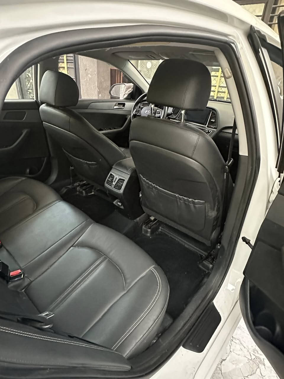 سلام عليكم للبيع سوناتا ادوات مديل 19 وارد كوري قطعتين صبغ سياره جديده دواخل جلد تحكم مرايات شفط شاشه كامره ماشيه 64 الف ك. بانزين مكان البصره السعر 85 المكان البصره حاجز مرور ***********
