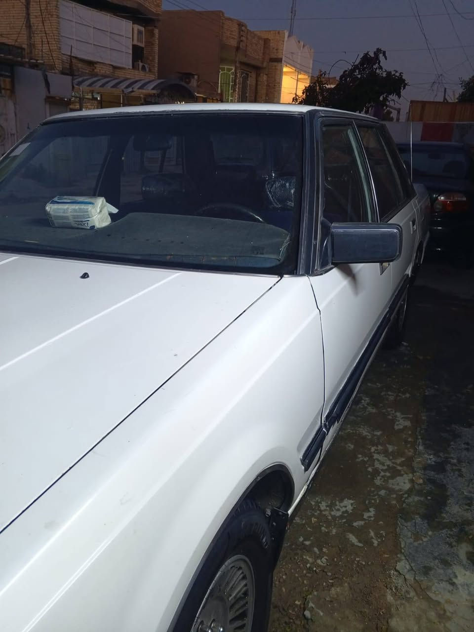 السلام عليكم سوبر موديل 85 رقم بغداد انكليزي كير وصدر خير من الله مكينه بلاديه كير عادي تخم تاير جدد متواجد ع رقم ***********
