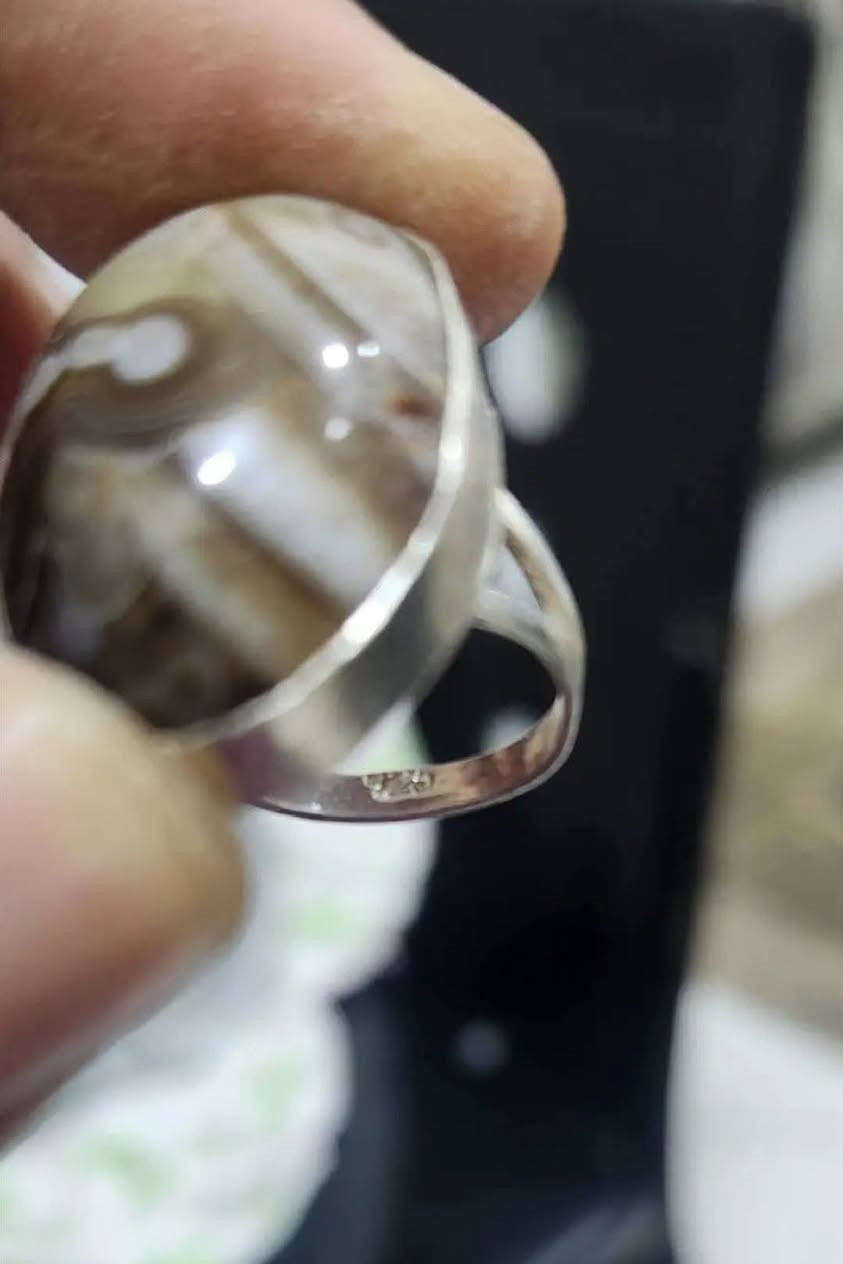 السلام عليكم محابس سليماني العدد2  صياغه يدويه فضه عراقيه 925 السعر 55 مع توصيل الحجز والتواصل *********** وتساب
موجود توصيل كل المحافظات
