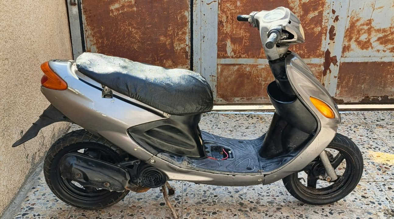 دراجه ياماها اللبيع سعر 175 بيه مجال عنوان ابوخصيب راسل عله هاذ رقم *********** لو ما زنجر
