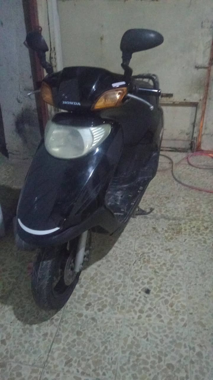 سلام عليكم دراجه سويسره بيهه ملاحضات قليله كفرات بلاديه كهربائيات كلهه شغاله مكينتهه ناعمه خير من الله الشراي يتصل ***********
