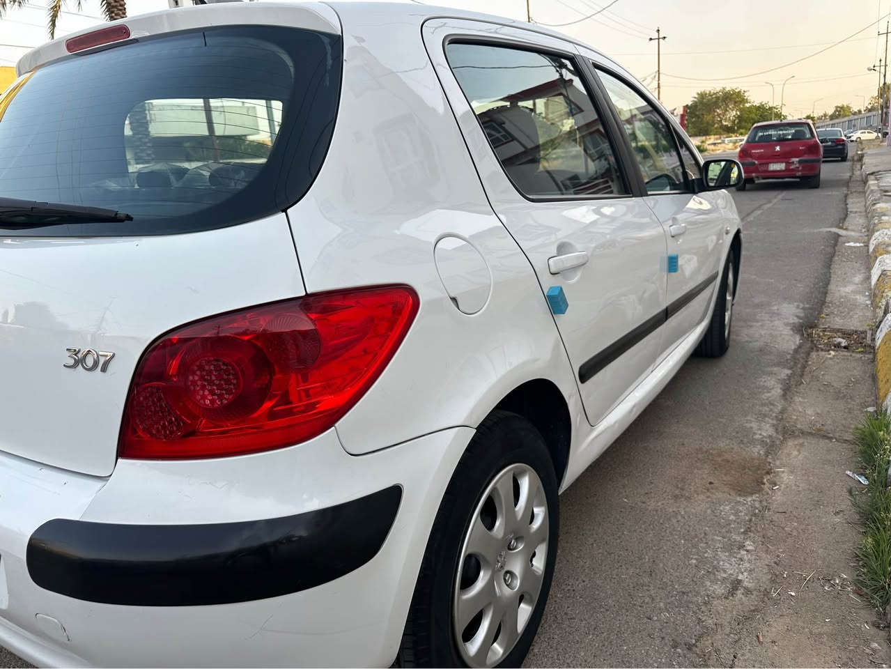 بيجو فرنسي 307 للبيع
مكفولة من الصبغ والتعديل والتبديل
تبريد ثلج رقم كركوك مشروع وطني
سنوية ورقم جديد
كير ومحرك بالشرط بدون عيب
السيارة بأسمي شرط التحويل
طخم تايرات جديد
بي كوبون بانزين
السيارة بالحقيقة احلى من الصور
السعر 66 وبي مجال بسيط الشراي يخابر
*********** كركوك, العراق
