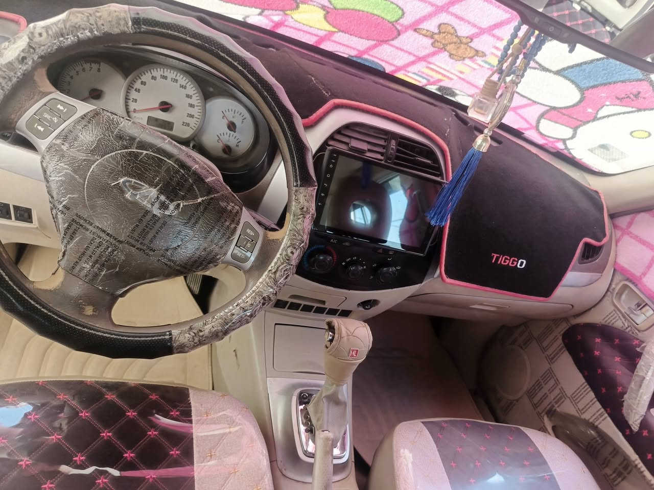 سلام عليكم سياره لبيع باقي تفاصيل خاص ***********
