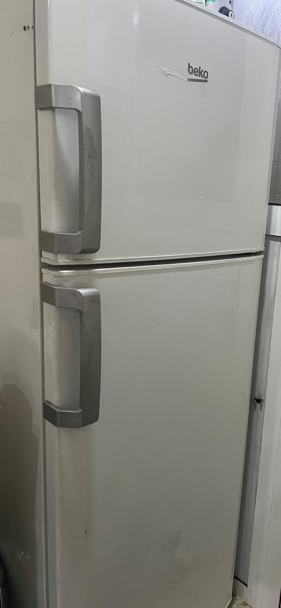 ثلاجه 12قدم للبييع


**إذا كنت صاحب هذا الإعلان وتريد حذفه لأي سبب، رجاءا أرسل رسالة إلى الدعم الفني**