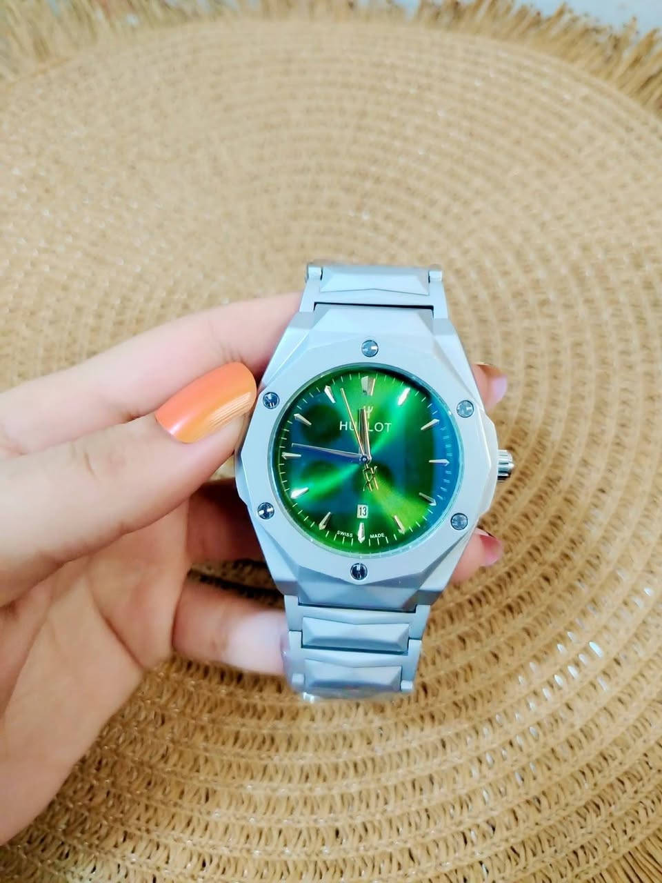 ساعات رجاليه غير مستخدم قطع تجنن راقيه وفخمة ماركات اسعار مناسبة للحجز خاص


**إذا كنت صاحب هذا الإعلان وتريد حذفه لأي سبب، رجاءا أرسل رسالة إلى الدعم الفني**