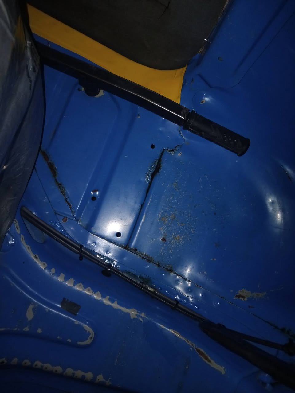 السلام عليكم
تكتك للبيع موديل 22 شهر 10
محرك كفاله وبيه ضربه بلغد الضربه خفيفه 
سنويه باسمي
السعر خاص 
*********** بس واتساب
