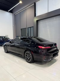 النوع : 740i  سنة الصنع : 2024  المسافة المقطوعة: Mile 41,000  سلندر :...