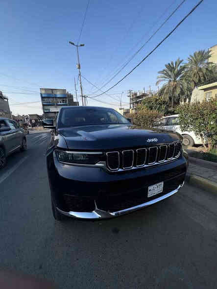 السلام عليكم جيب ليمتد 
موديل 2023 
ماشية 9 الاف 
كشنات جلد تدفئه بالكشن +ستيرن +كهرباء 
الحادث دعاميه أماميه مبدله و صبغ كد اصبعين هلال بالجاملغات بدون تبديل السياره تقريبا كلين 
بنوراما تحكم بصمه تشغيل عن بعد لايت لد وضعيات قياده شفتات كير شاشه كبيره بصمه هلى 5 أبواب دخول ذكي
مكينه 6 سلندر مكفوله هيه والاكسل  مقاعد سياحي منفصله لون السياره اسود كذاب يعني لونين بالنهار اسود وبالليل نيلي
ماشيه 9ميل قابل للزيادة شبه زيرو
رقم بغداد حادثها موضح بالسونار 
حادث خفيف والسيارة بلادية بدون تبديل السعر 315 وبيها مجال 
مكانها بغداد الحبيبية قرب ساحة الحمزة 
للإستفسار الاتصال ع الرقم 
***********
