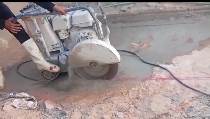 فتحت درج
كادر هندسي متخصص في قطع  
وتثقيب الكونكريت المسلح افقي وعامودي 
بأحدث الآليات وبدون اي اهتزاز 
✅️-ماكنة قطع الكونكريت (الكتر)
✅-️وجهاز الكور دريل 
✅-️كادر مميز يضمن لكم جودة العمل 
✅️-فتاحت المناور 
✅️-فتحات في الجدار
✅-️قص السقف الكونكريت
✅-️فتحات المصاعد الكرهبائية 
✅-️فتحات  التكيف 
✅-️ عمل جوينات في الصب
✅-️تثقيب الجسور الكونكريتية 
✅️-تفليش البيوت والمباني القديمة 

📞 للاستفساراكثر الاتصال على 

📞 واتساب:-***********
           
او مراسلتنا على الصفحة
