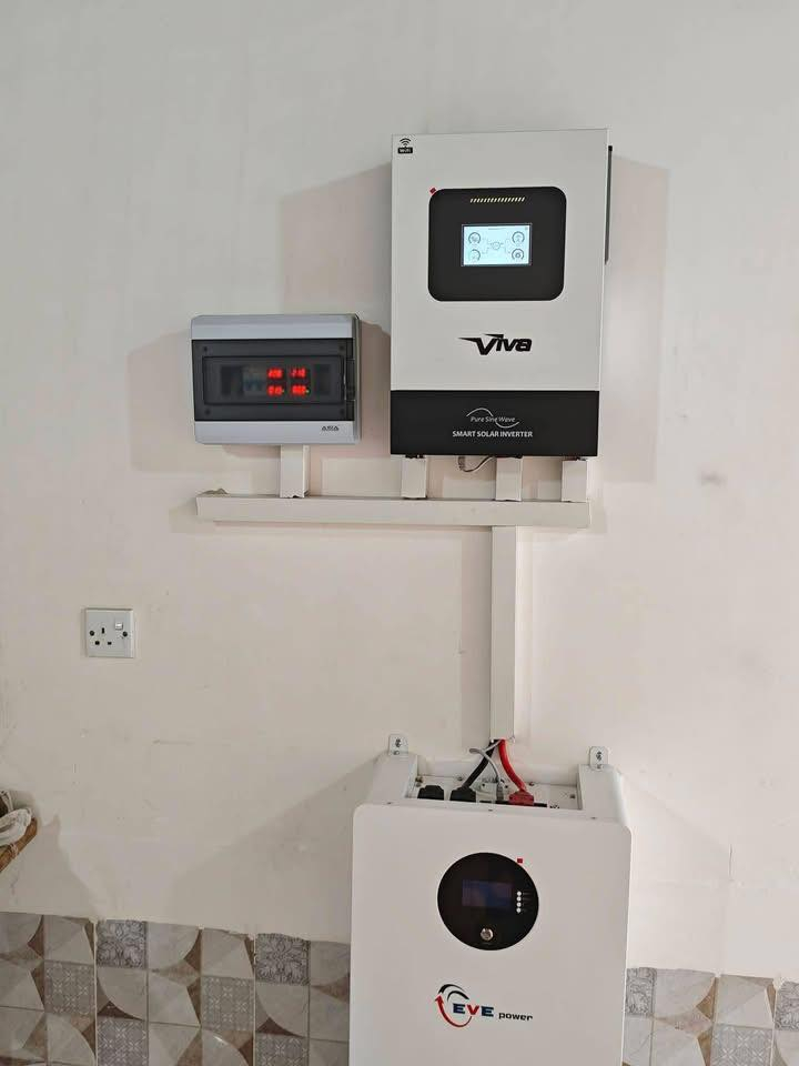 #جملة& #مفرد
🔵 تم  بحمد الله إكمال تنصيب طاقه شمسيه تعمل بنظام الليثيوم 

🔵🛠 مكونات المنظومة:
- 🔵 **الواح شمسية عالية الجودة نوع فيلا دليفيا 600W وبضمان 12 سنه 
 
- 🔵 **بطارية ليثيوم نوع EVE تعمل بنظام الواي فاي وبضمان خمس سنوات
🔥🔥 استبدال البطاريه 

🔵**جهاز انفيرتر ViVA مع ضمان سنة
يعمل بنظام الواي فاي

- 🔵 **قواطع DC وجوزات ذكية مع أسلاك خاصة بالطاقة الشمسية .
🔵 مع قواعد حديد مقلون ضد الصدى

علماً ان ضمان الالواح15 سنوات
وضمان البطارية خمس سنوات 
وضمان الانفيرتر سنه 
🔥#الطاقة_الشمسية الحل الامثل نصب منظومتك وارتاح واستمتع بكهرباء
🔥🔥🔥🔥و باسعار مناسبه 
بامكانك تشغيل اجهزة التبريد 
🔵فولتية ثابتة ٢٣٠ فولت 
🔵كهرباء مستمرة بدون انقطاع 
🔵تشغيل تلقائي عند انقطاع الكهرباء
🔵العنوان جنوب الموصل/ قرية أم المناسيس
🔵للاستفسار  اكثر 
☎️***********
