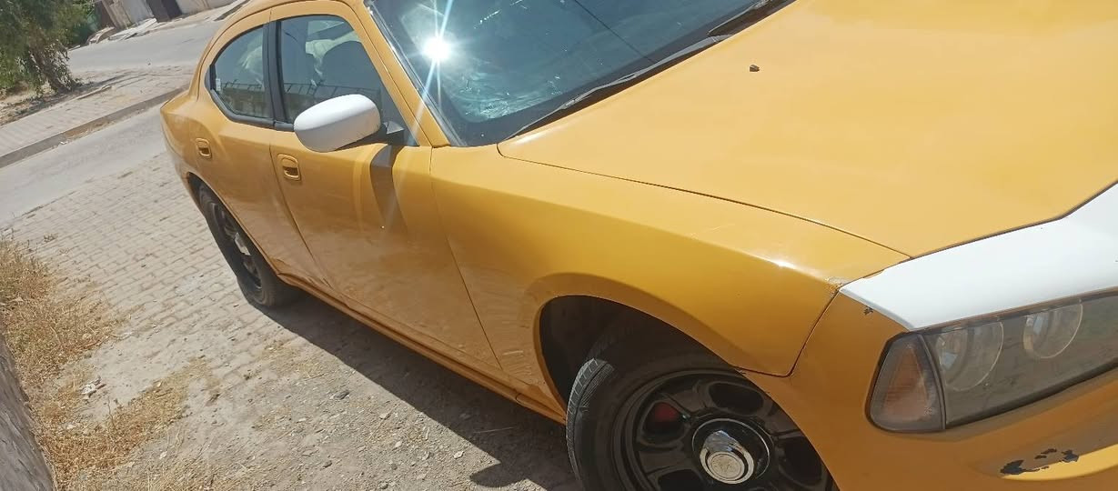 جارجر موديل ٢٠١٠ جاهزة من كل النواحي هيئه غرامات مصفره  محرك كير اطارات بطاريه تبريد حداداة خلفيه وامامي كله شرط سيارة احله من الصور خط بغداد ناصريه مكاني كركوك استفسار خاص او اتصال *********** كركوك, العراق
