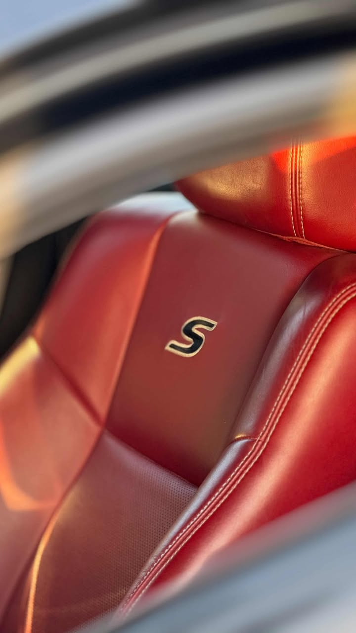 كرايسلر الموديل : 2021 ( كندي )
السيارة بأسمي ترغب تحويل او وكالة
المواصفات :
* پانوراما .
* بردة خلفية كهربائية .
* شاشه كبيرة
* سستم صوت الباين مع سماعات بريميوم
* مقاعد أمامية كهربائية عدد 2 .
* ذاكرة لحفظ وضعيات الجلوس (ميموري) .
* مقاعد أمامية تبريد وتدفئة .
* مقاعد خلفية تدفئة .
* تشغيل عن بعد .
* ستيرن كهربائي .
* تدفئة ستيرن .
* محدد سرعة .
* تلفون بلوتوث .
* كاميرا خلفية .
* مرايا متحسسة للاضاءة العالية .
* دخول ذكي (بصمة)

العنوان : السماوة

للبيع مستعجل

***********
